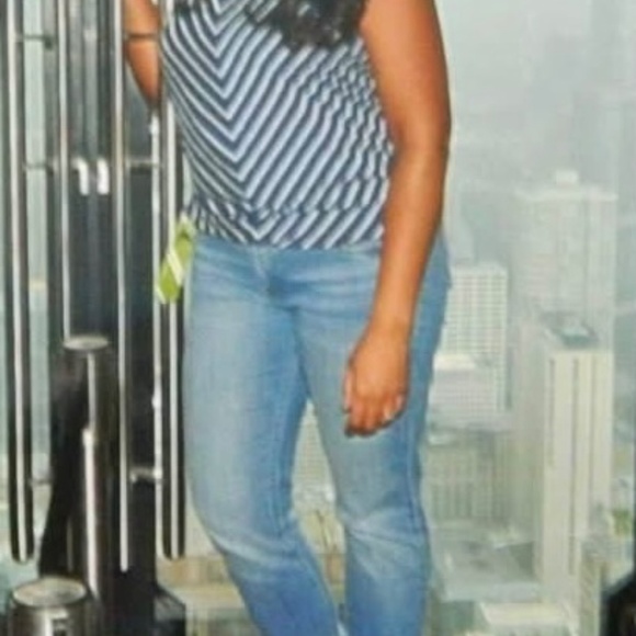 Old Navy 4-pk bundle Tank Tops sz M - Picture 15 of 16